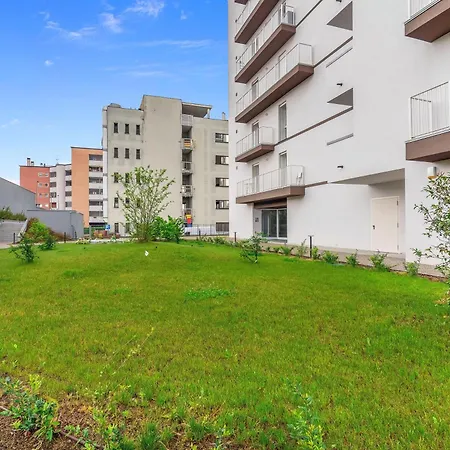 Airy Apartments With Balcony & Garage By Ndp Rent-2